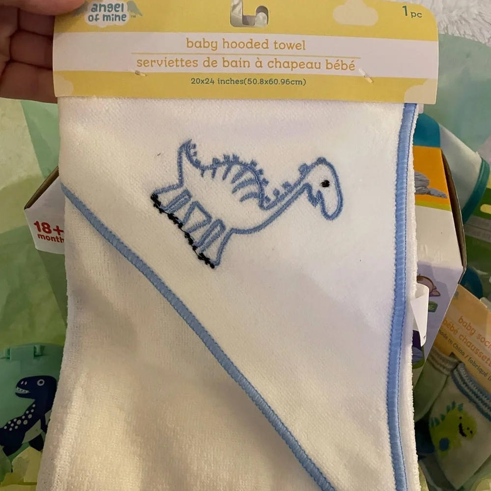 Dinosaur Themed Baby Shower Gift Basket or 6 Month Old Gift Set - Picture 3 of 5